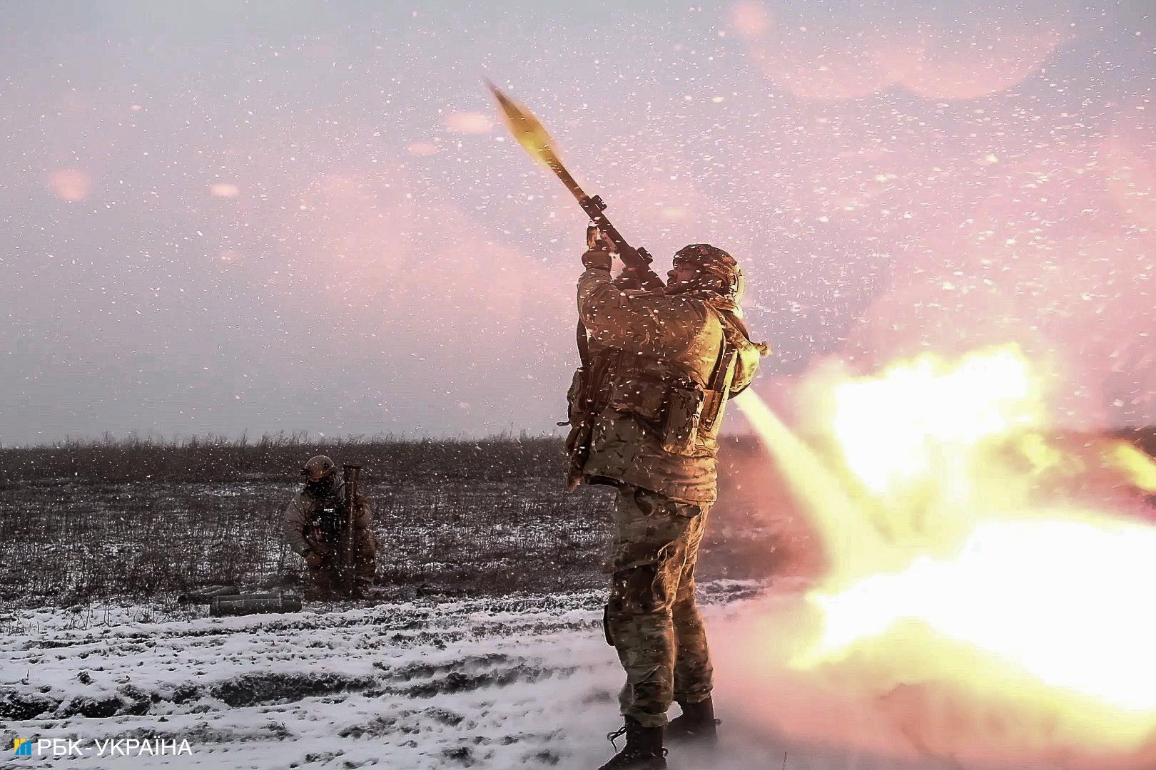 Штурми, бої і лисячі нори: Репортаж з Курдюмівки, де тривають бої з росіянами